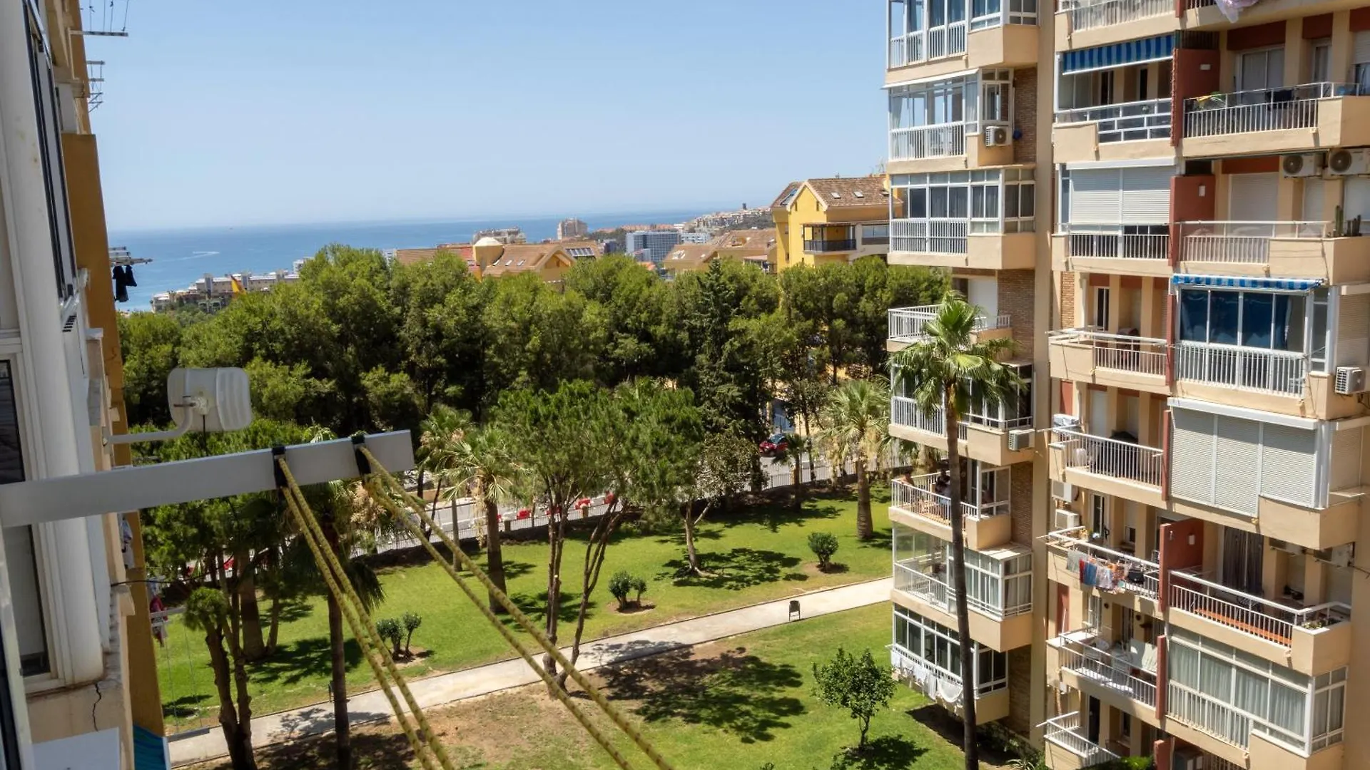 A 10 Min De La Playa Y Con Excelentes Zonas Comunes Apartment Benalmadena